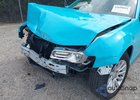 2013 Chrysler 300 Motown from USA, damaged, VIN 2C3CCAAG0DH508514